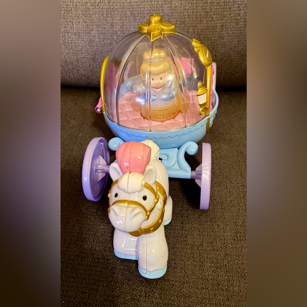 Little People Cinderella musical lights carriage